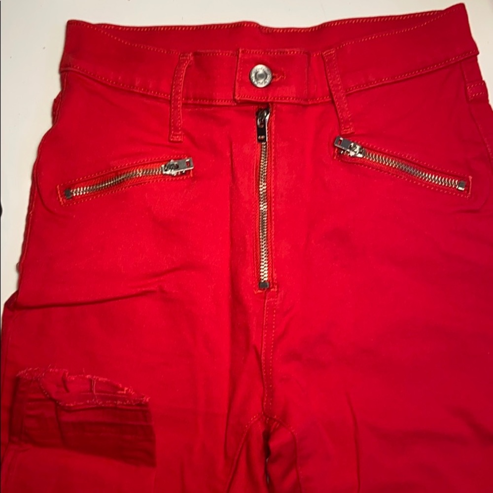 Levi’s skinny jeans. 25